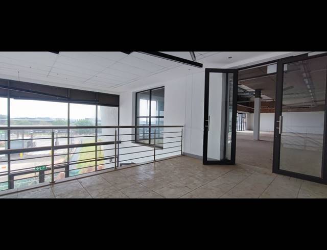 2,230M² WAREHOUSE TO LET IN HIGHVELD